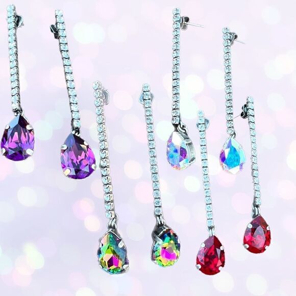 Handcrafted post earrings with red and clear Swarovski crystal - Picture 7 of 7